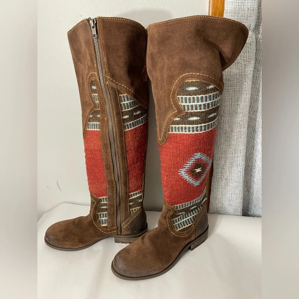 Borne NWOT Lucero Over The Knee Western Bohemian Blanket Boots Sz 9